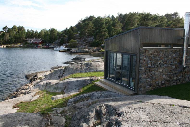 Buholmen Cottage by SKAARA Arkitekter AS
