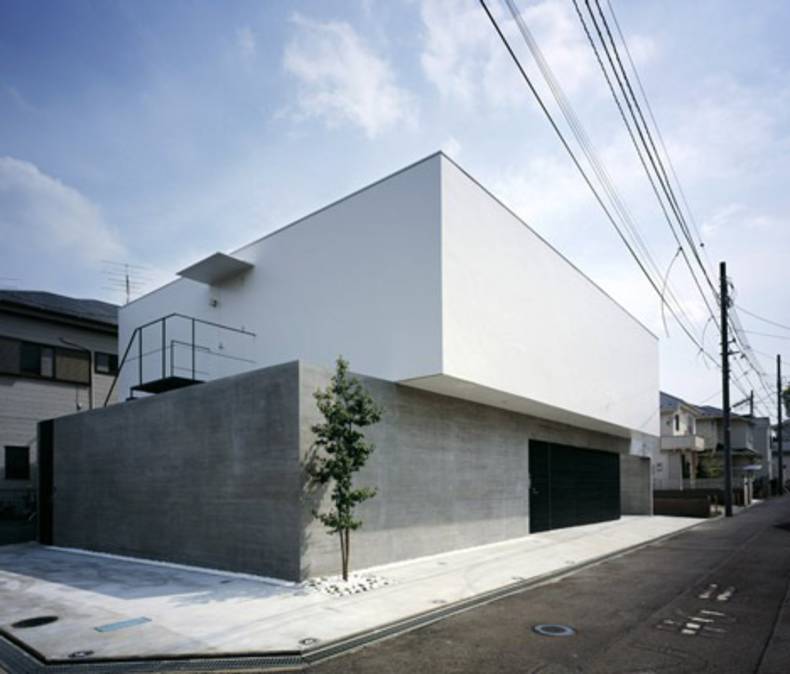 Shift House by Apollo Architects & Associates