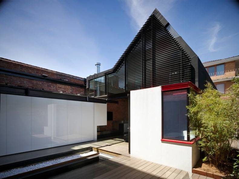 The Melbourne&rsquo;s Vader House by Andrew Maynard