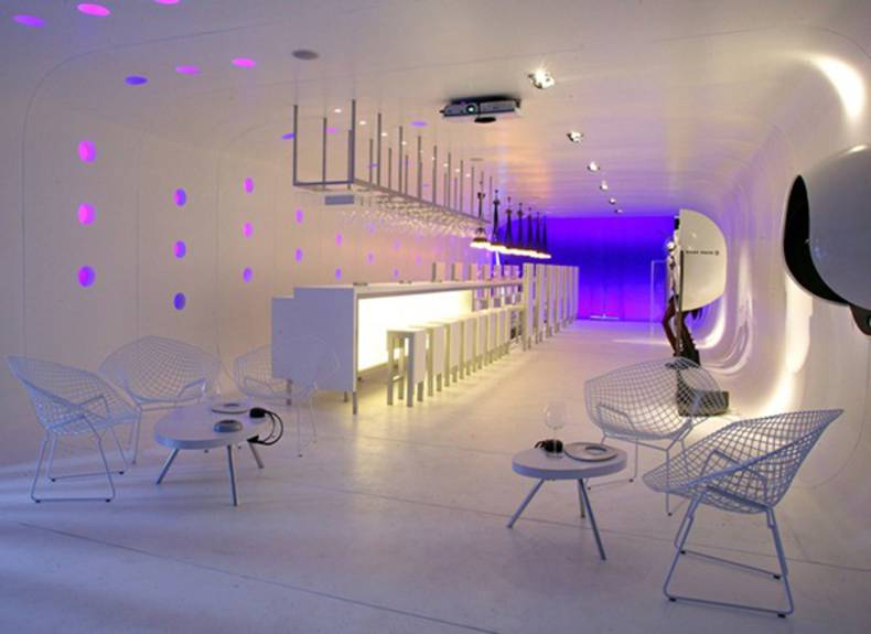Feel Yourself In The Space In The Super Modern Bar by Felipe Assadi