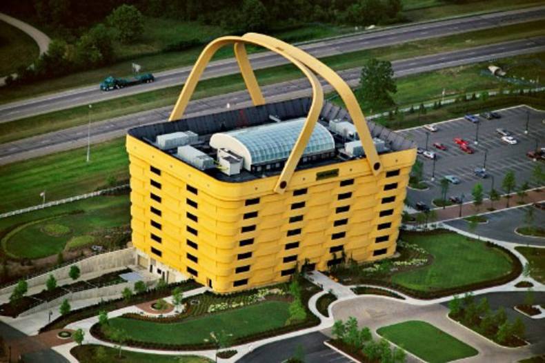 Some Of The World&rsquo;s Most Unusual Curvy Buildings