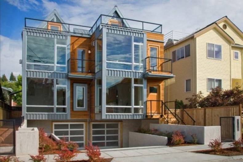 Alki Townhomes in Seattle by Johnston Architects