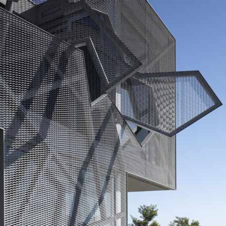 The Modern Geometric House Design: Casa Zafra by Eduardo Arroyo of No.Mad Architects
