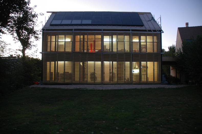 Solar powered Passive House in France by Karawitz Architecture