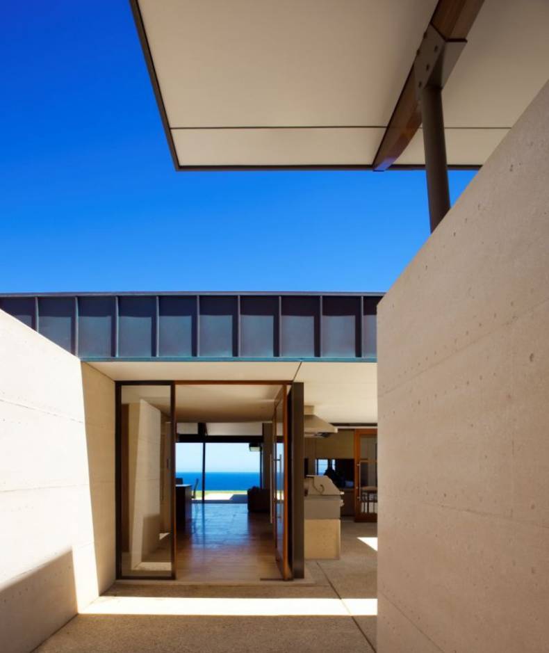Injidup Residence by Wright Feldhusen Architects