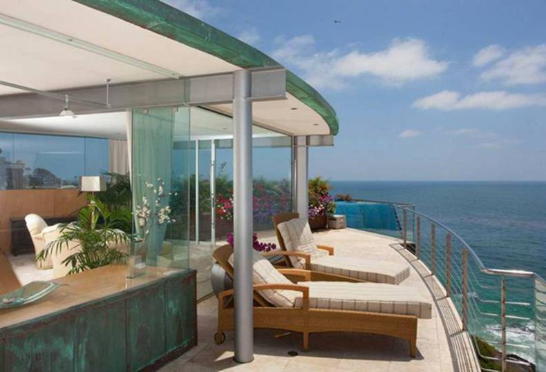 Extraordinary Laguna Beach Oceanfront Villa
