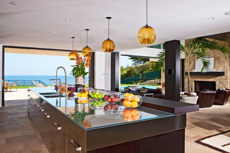 Luxury Mansion for sale in Malibu