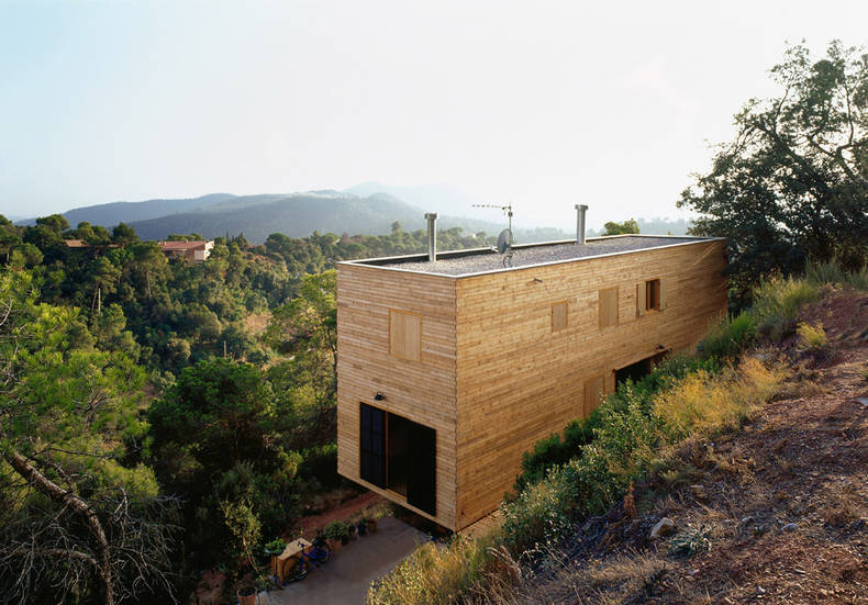 Eco House Casa 205 by H Arquitectes