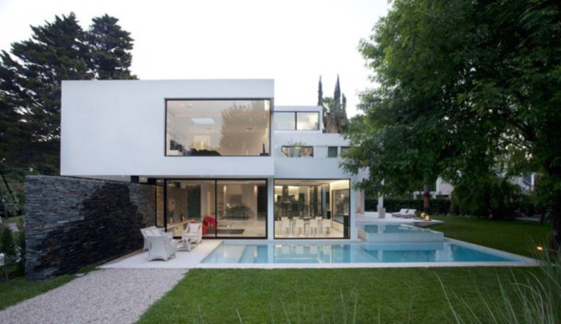 White House Design: Carrara House in Buenos Aires