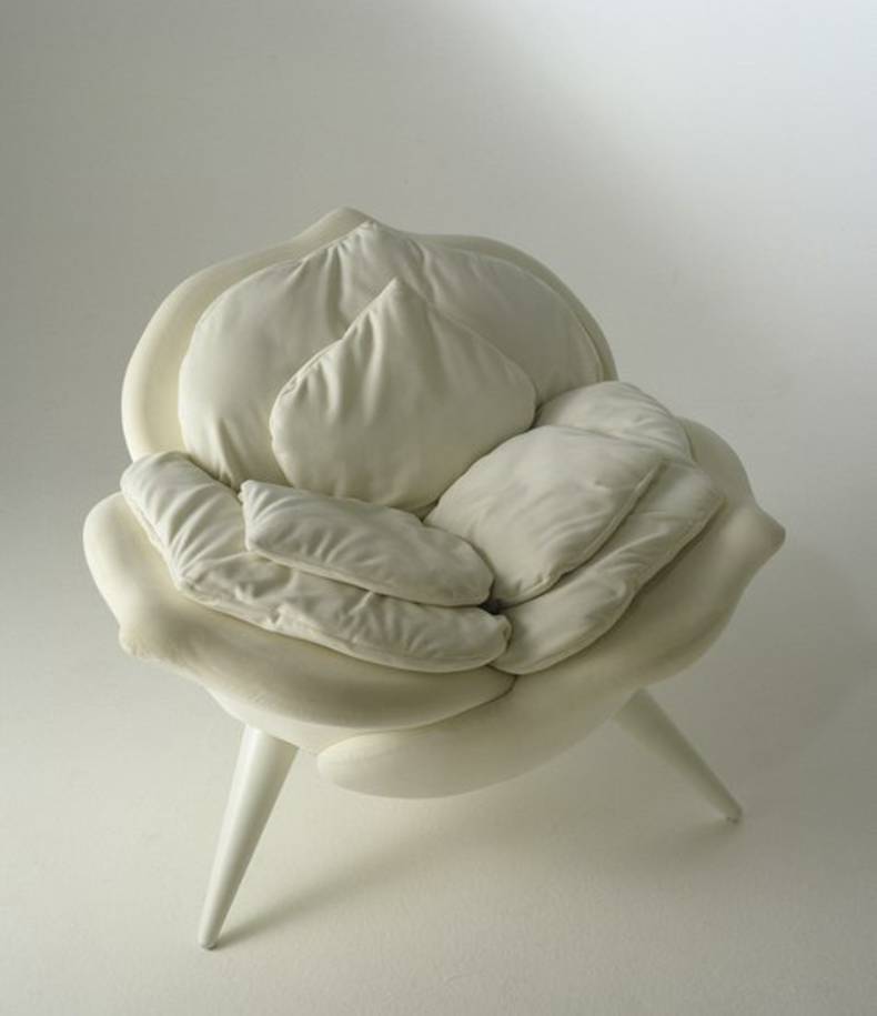 Luxury Rose Chair by Masanori Umeda