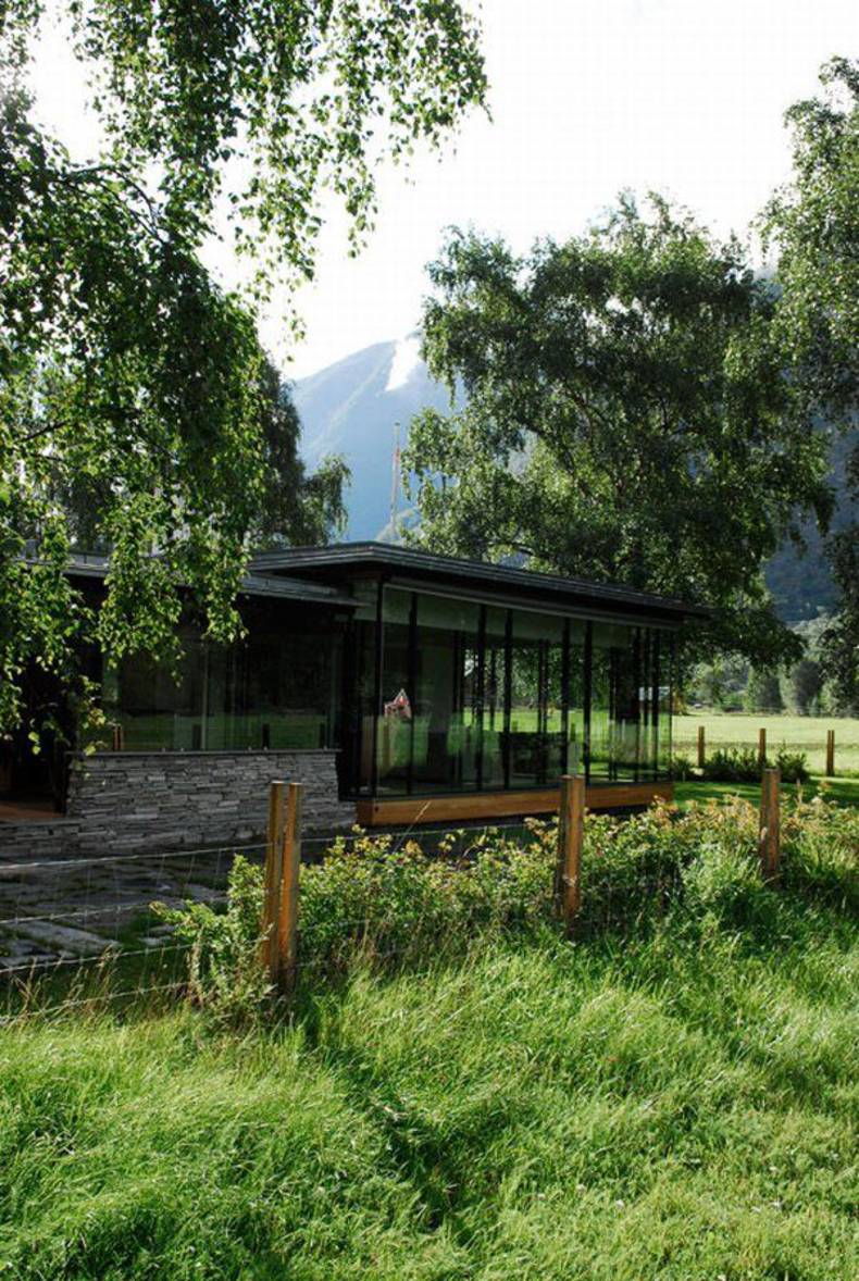 Hunsteigen Nature Lodge by Logg Architecture