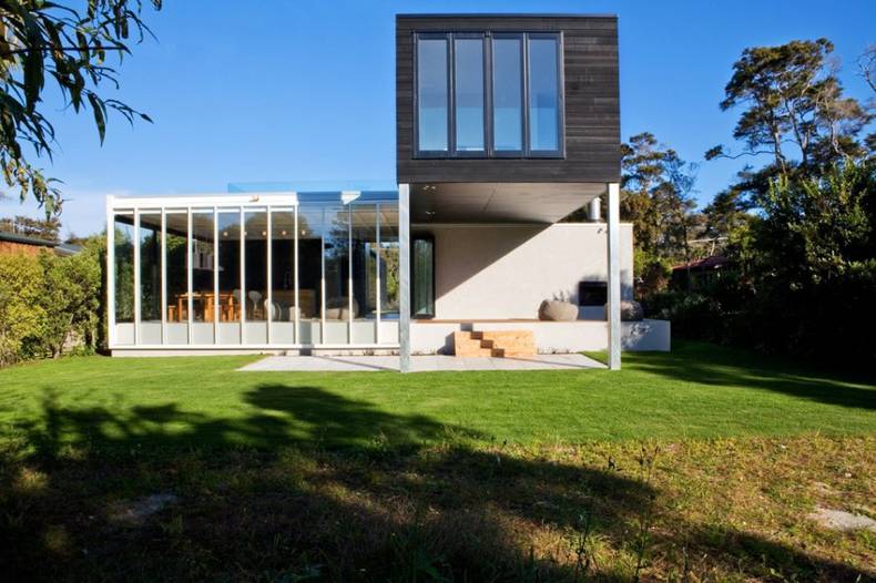 Holiday Rutherford House by Dorrington Architects