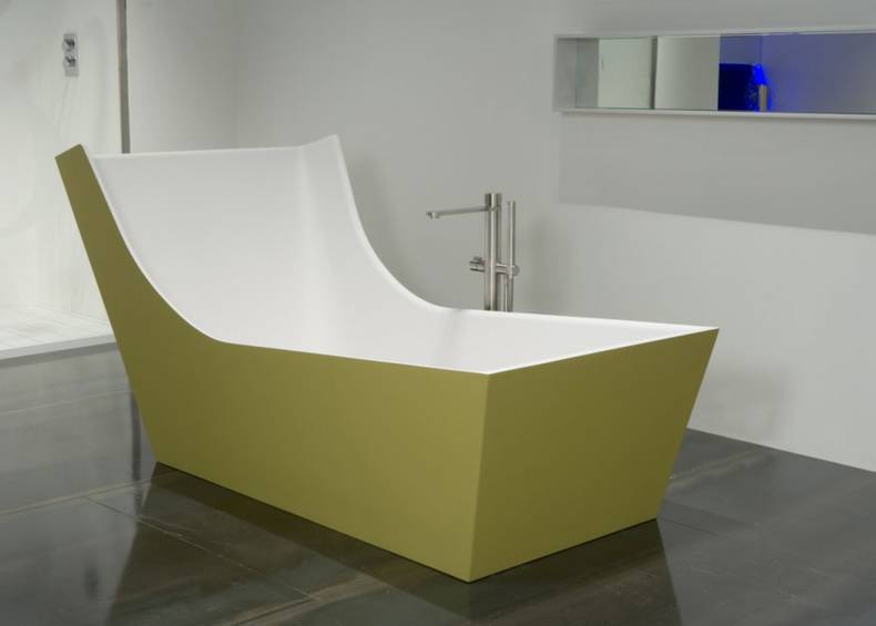 The CUNA Bathtub by Carlo Colombo