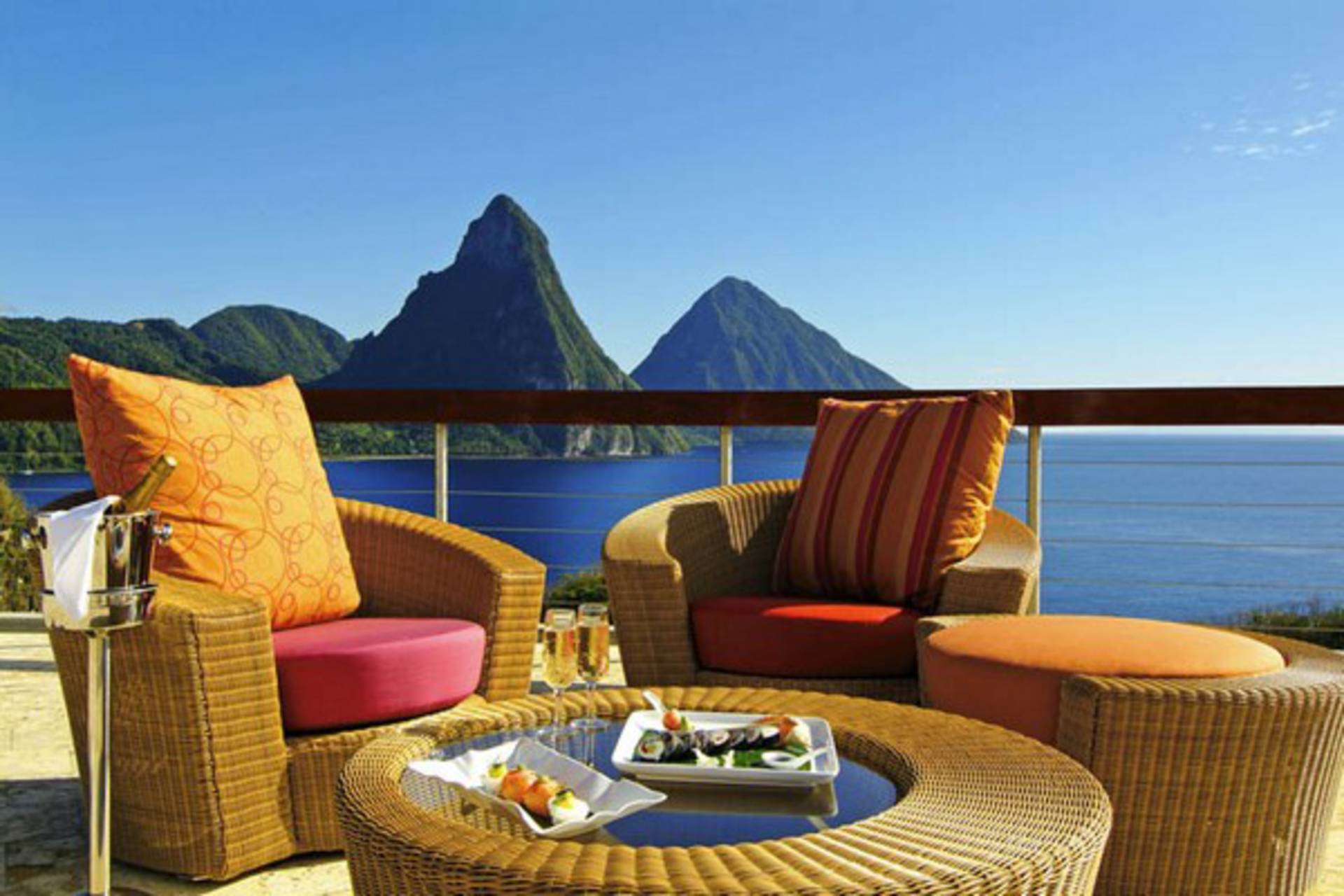 Отдых с видом на море. Отель Jade Mountain Resort сент-Люсия. Сент Люсия Нефритовая гора. Отель Маунтин Карибское море. Джейд Маунтин сент-Люсия бассейны.