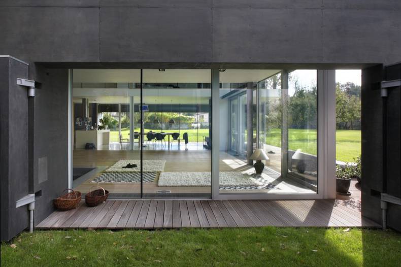 The Safe House in Poland by KWK Promes