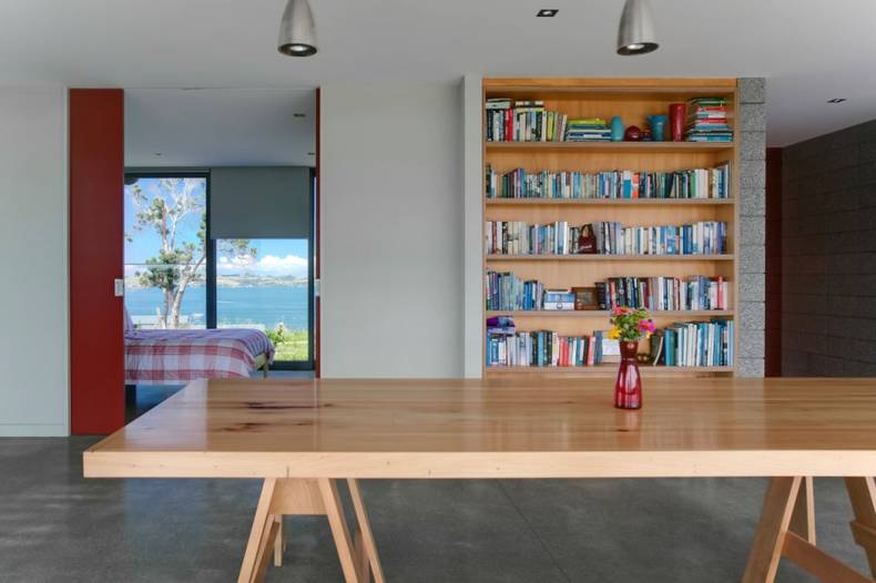 Contemporary Summer House by Pacific Environments