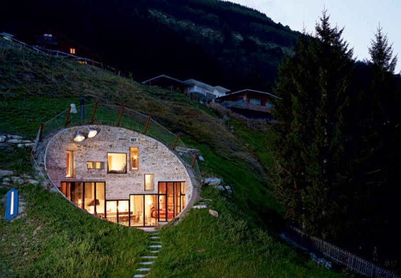 The house in Vals, which is difficult to find. SeARCH & CMA project 