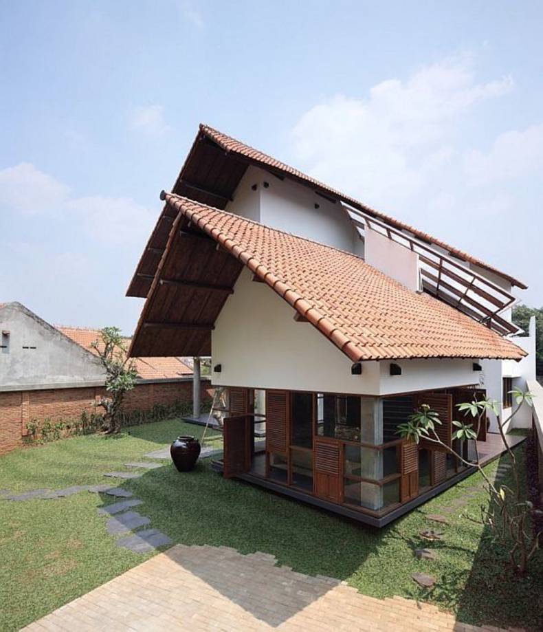 ‘Distort house’ in the South of Jakarta